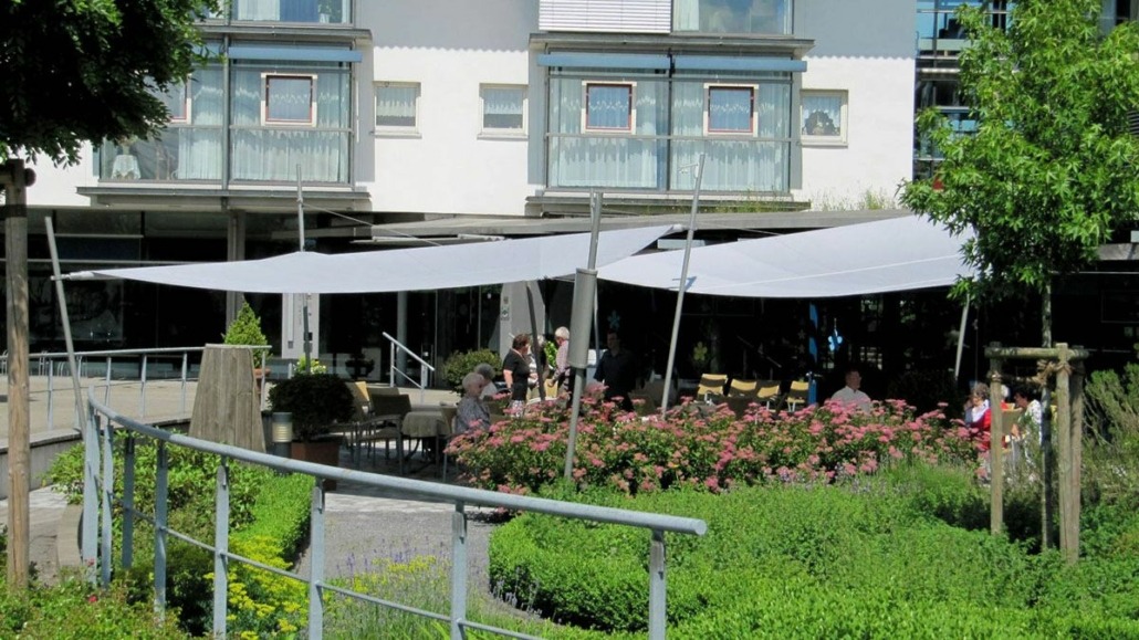einleitung-sonnensegel_seniorenstift_wesel-0af5d1fa