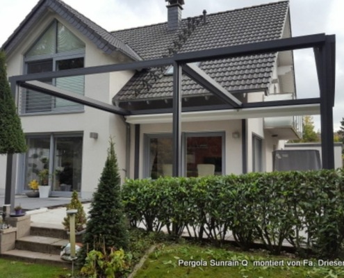 Pergola_terrassenmarkise_mit_zipmarkisen-c0e35478