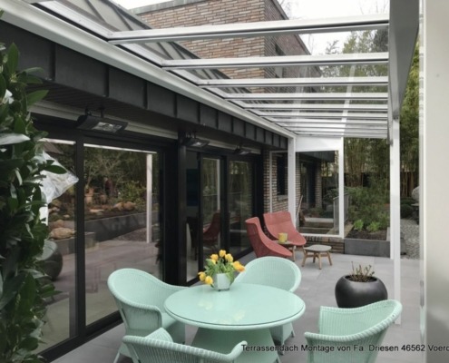 Terrassendach_aluminium_mit_glas_atrium_solarlux-9d90a603