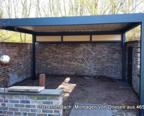 terrassendach_lamellendach_algarve_renson_geoeffnet_driesen_voerde-ecac6b8a